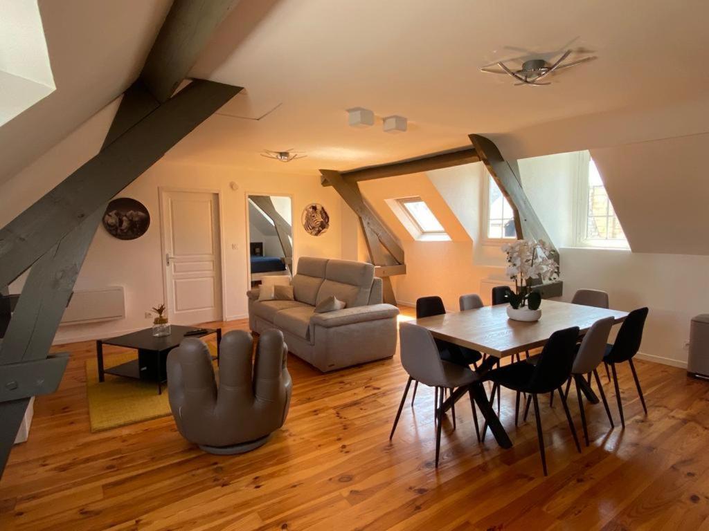 Appartement T3 En Plein Coeur Du Centre-Ville 수아송 외부 사진